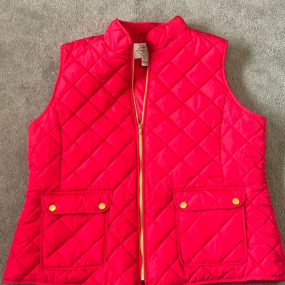 St. Johns Bay Red Gold Accent Puffer Vest Full Zip Front Pockets Woman’s Size 1X - Picture 2 of 10
